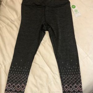 NWT! Gaiam “Om Fit” Charcoal Heather Yoga Legging Capri